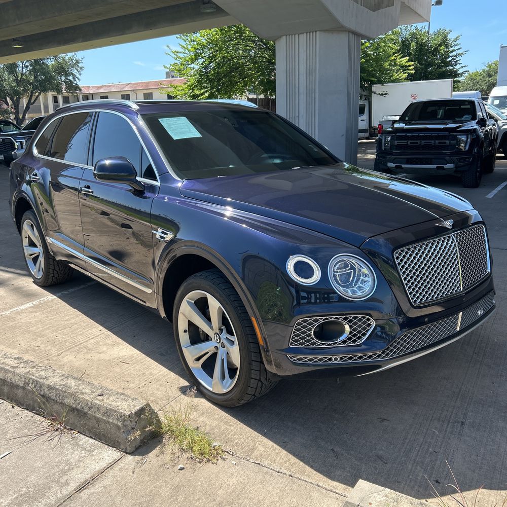 2017 Bentley Bentayga Base