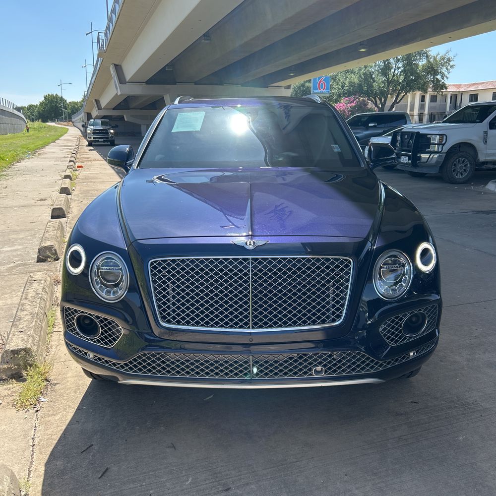 2017 Bentley Bentayga Base