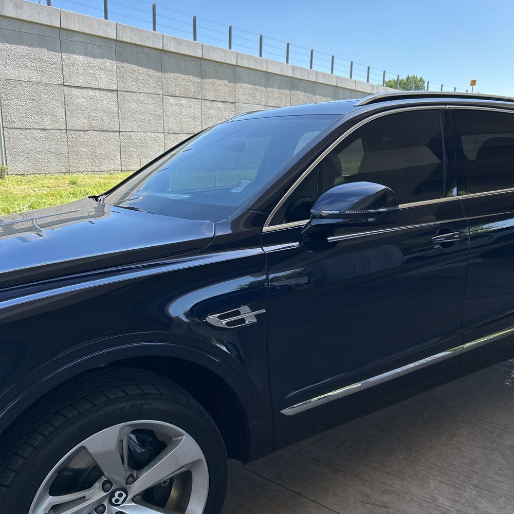 2017 Bentley Bentayga Base