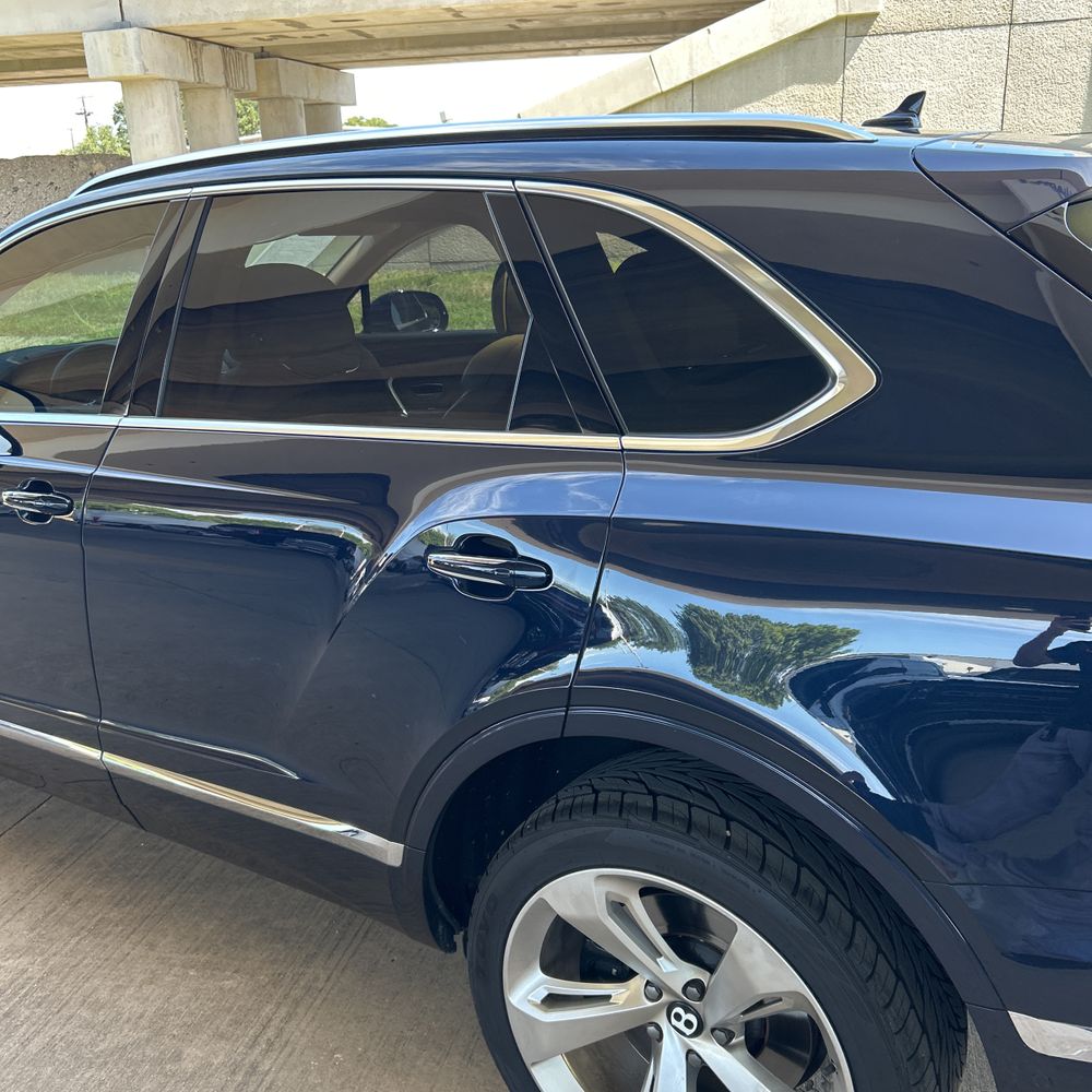 2017 Bentley Bentayga Base
