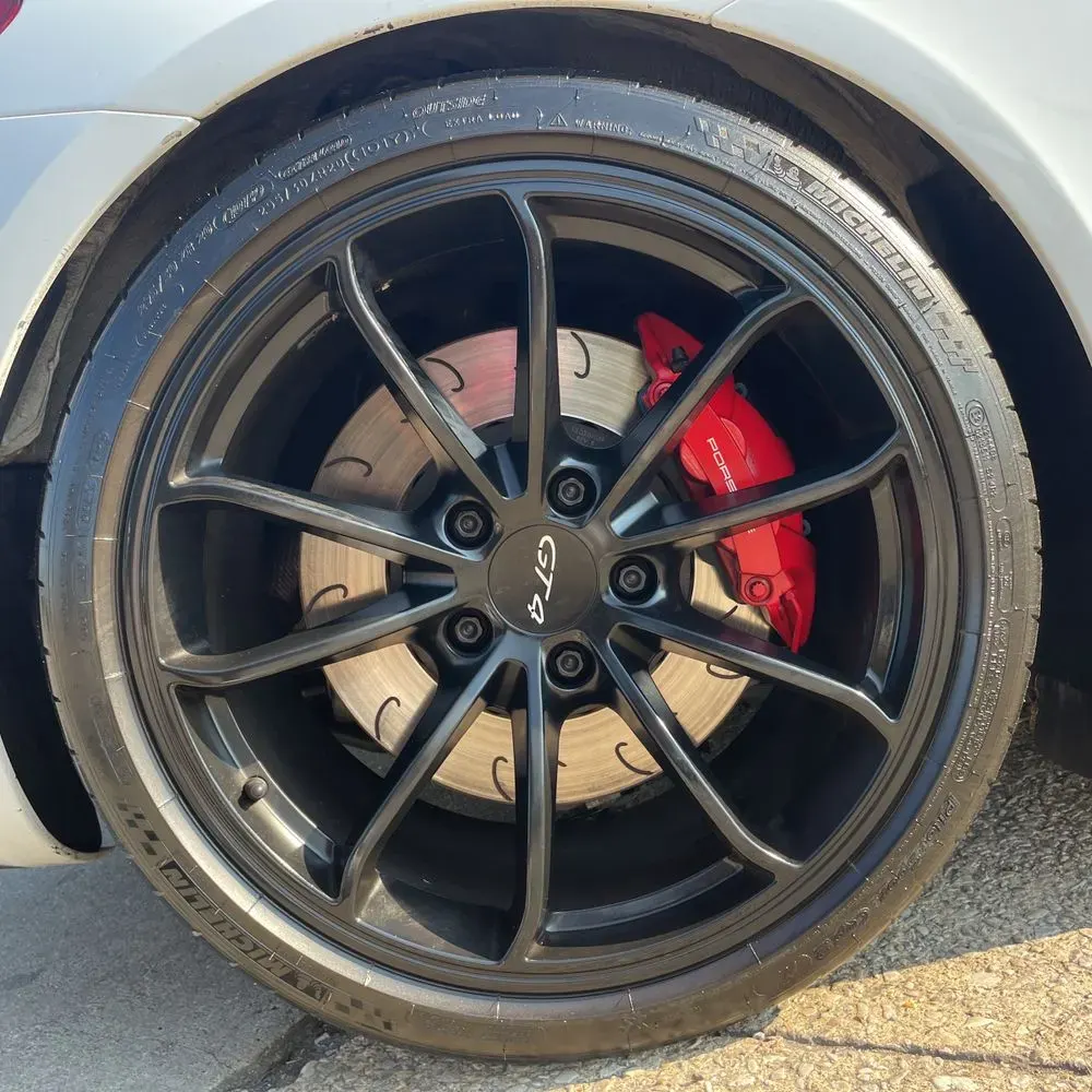 2016 Porsche Cayman GT4