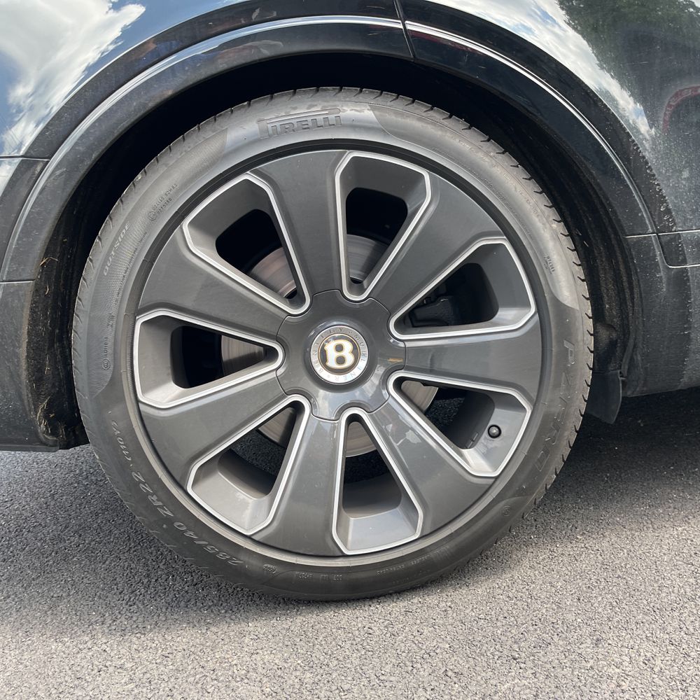 2020 Bentley Bentayga V8
