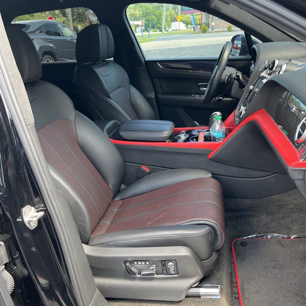 2020 Bentley Bentayga V8