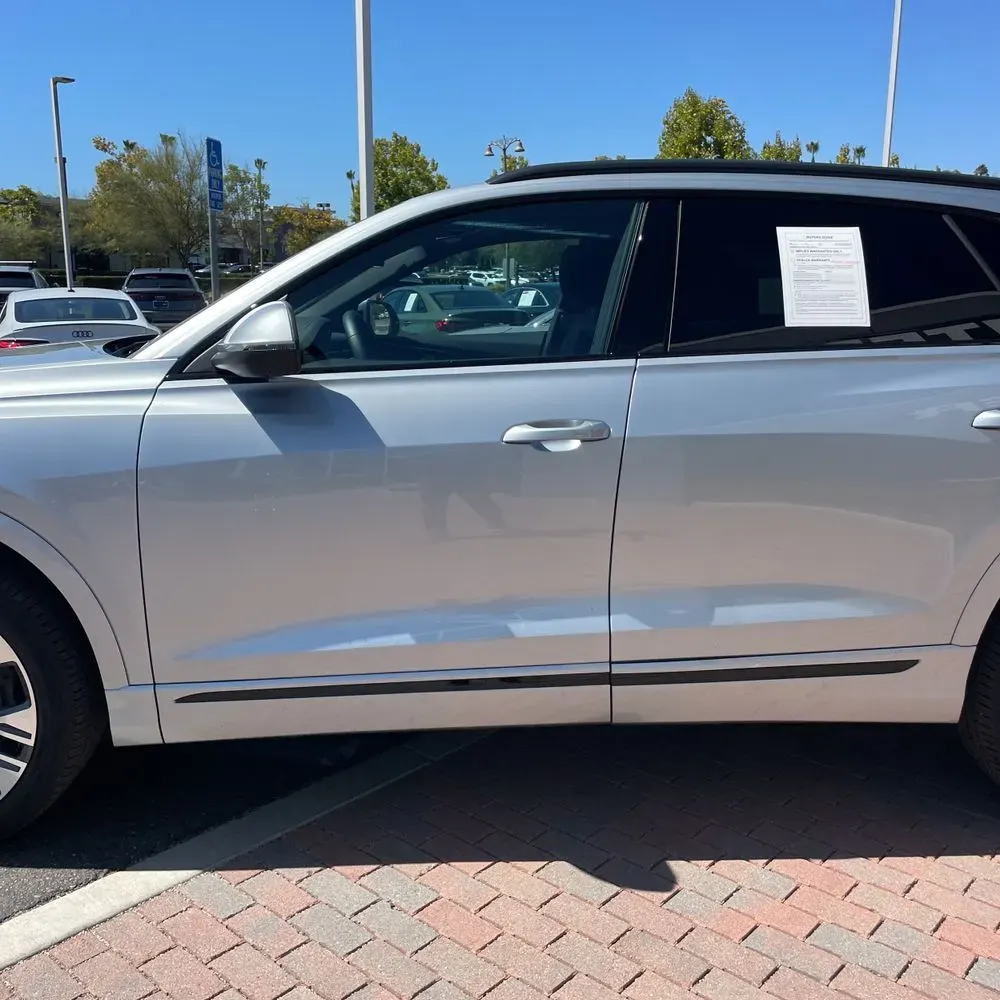 2025 Audi Q8 Premium 55