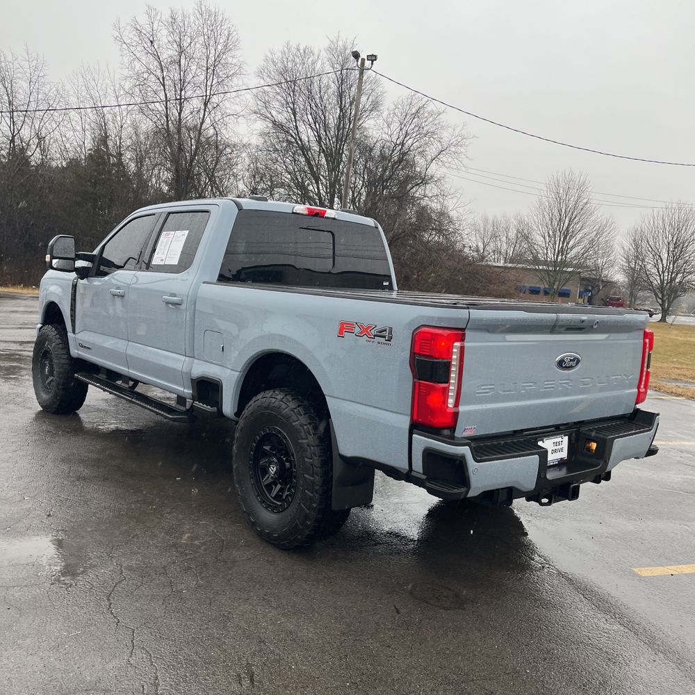 2024 Ford F-350 Super Duty Lariat