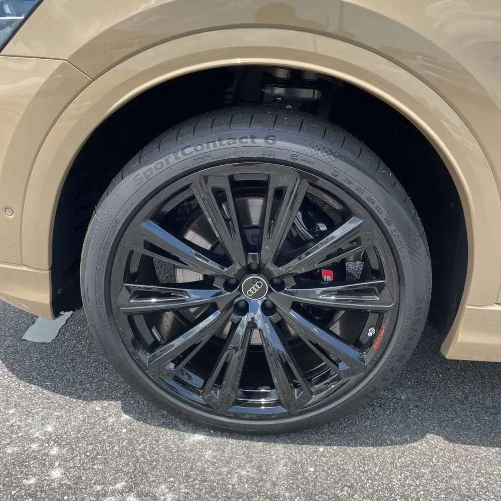 2025 Audi SQ8 Base