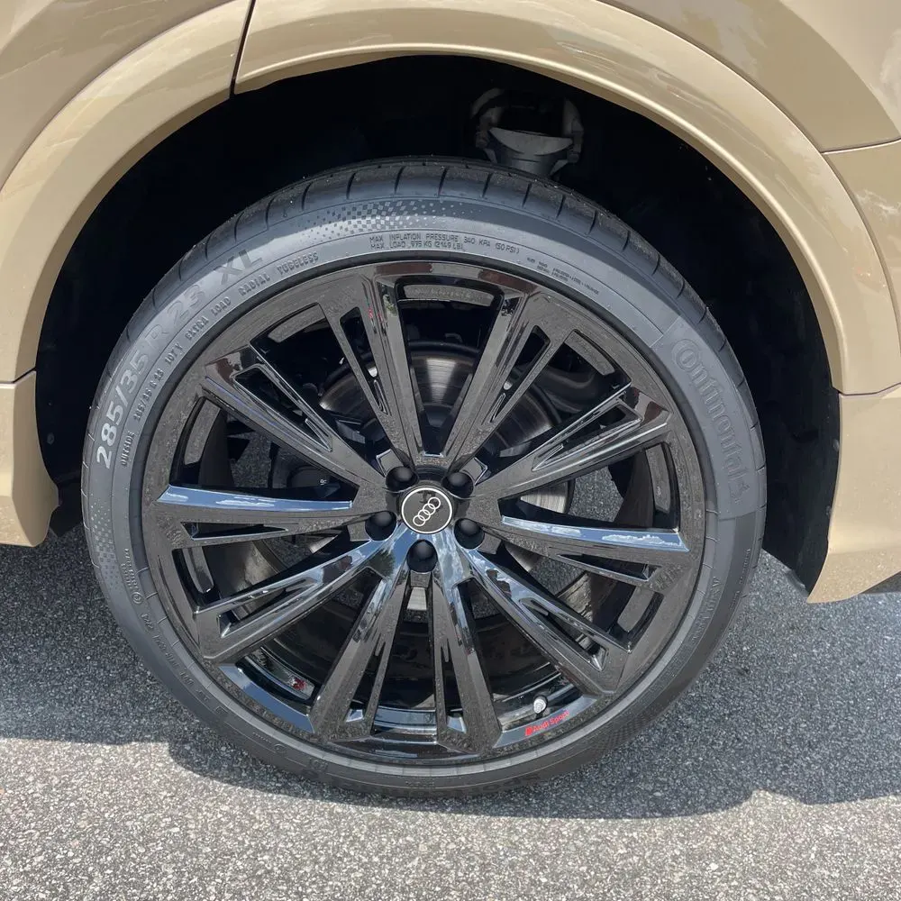 2025 Audi SQ8 Base