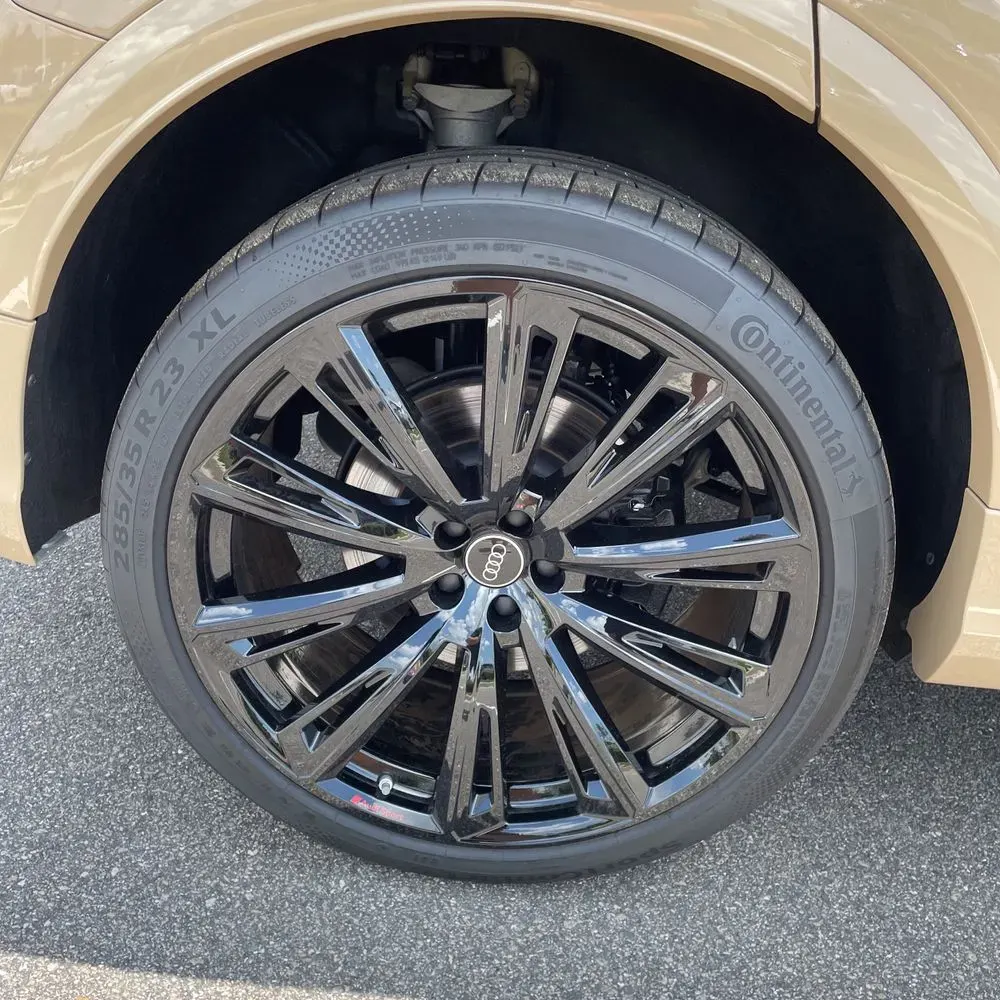 2025 Audi SQ8 Base