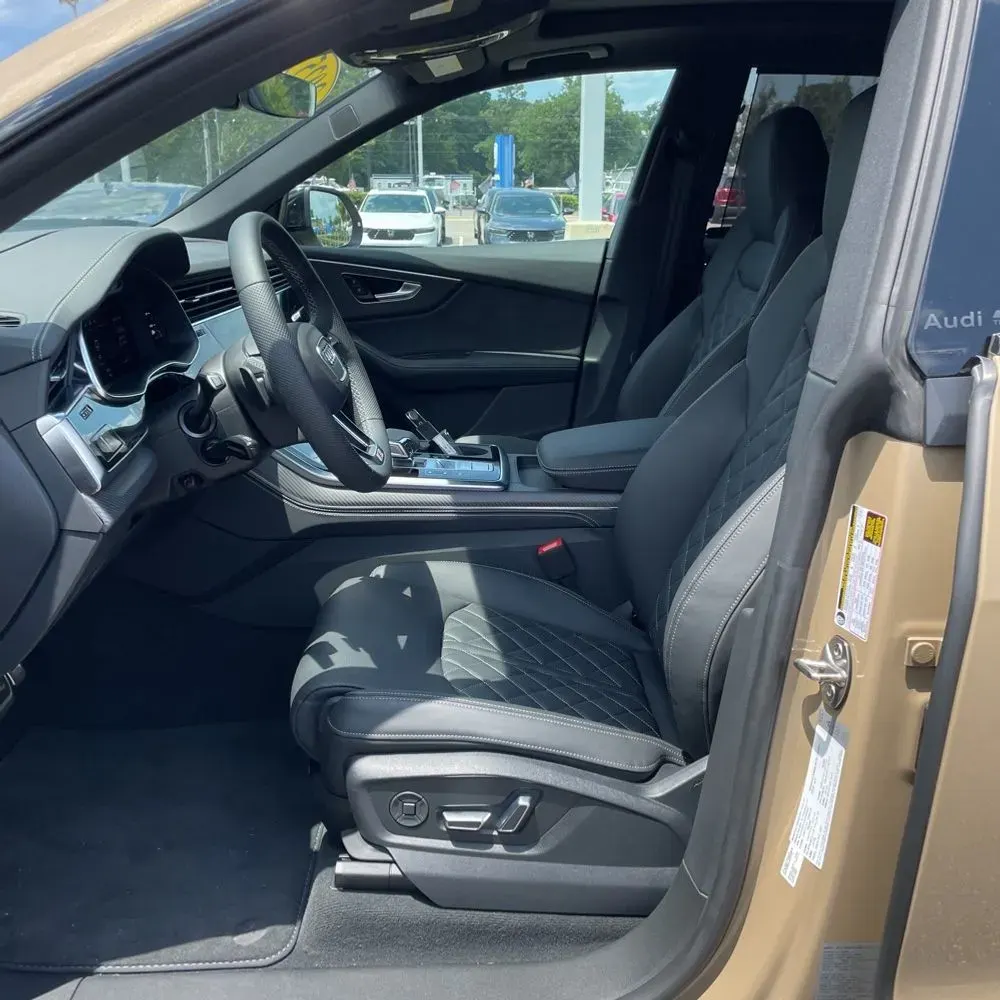 2025 Audi SQ8 Base