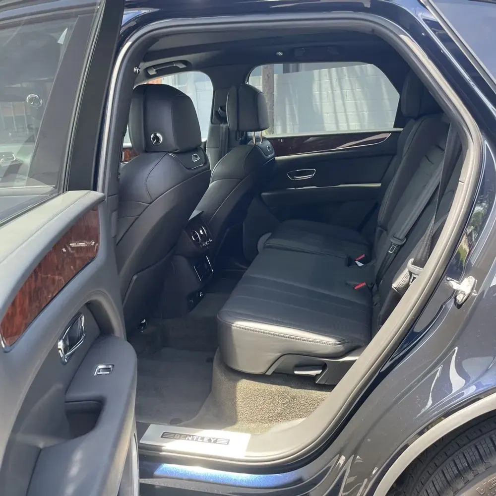 2022 Bentley Bentayga V8