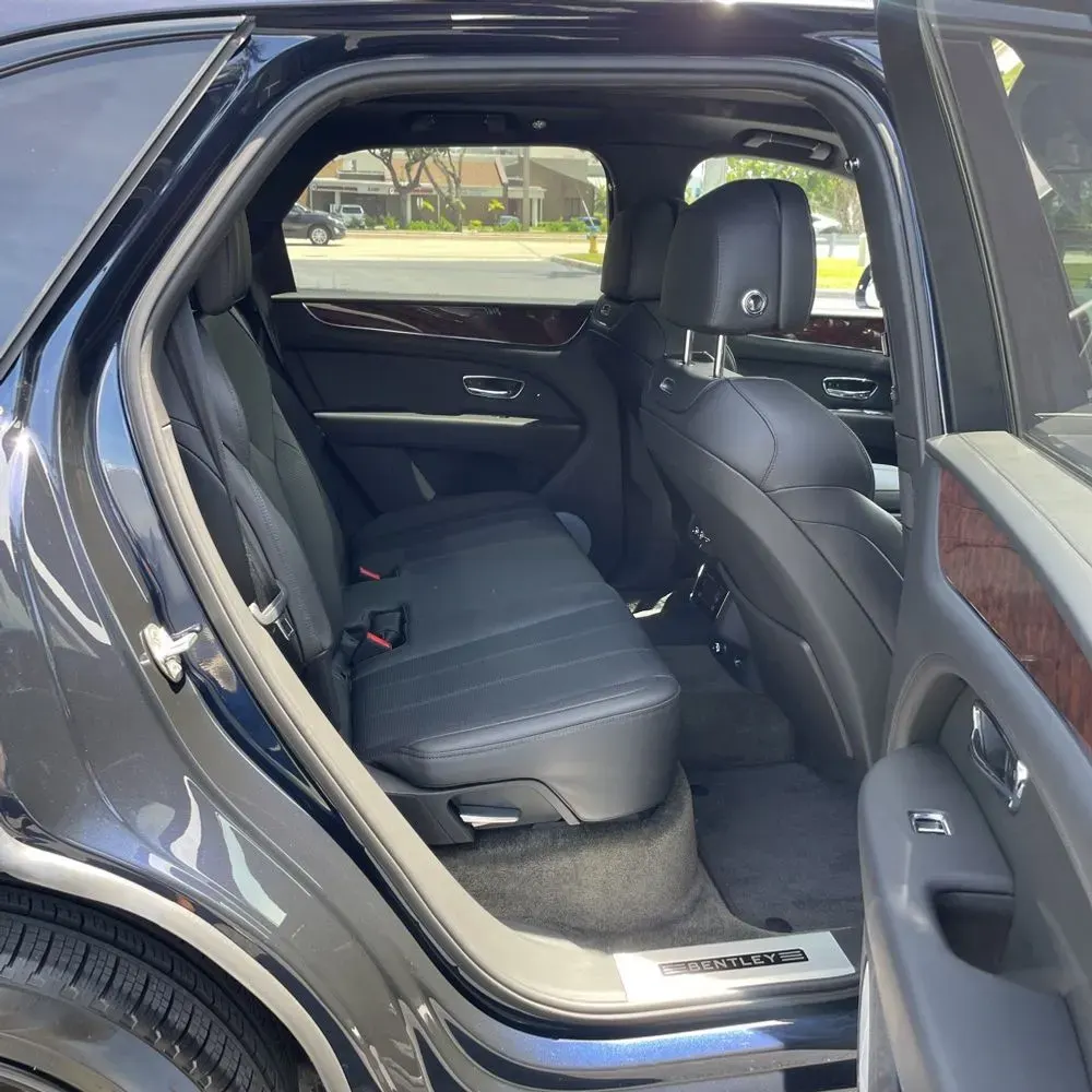 2022 Bentley Bentayga V8