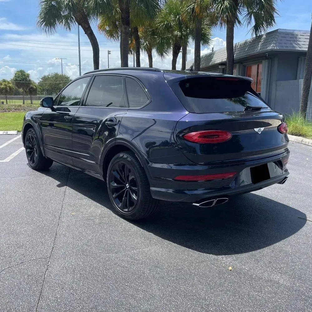 2022 Bentley Bentayga V8