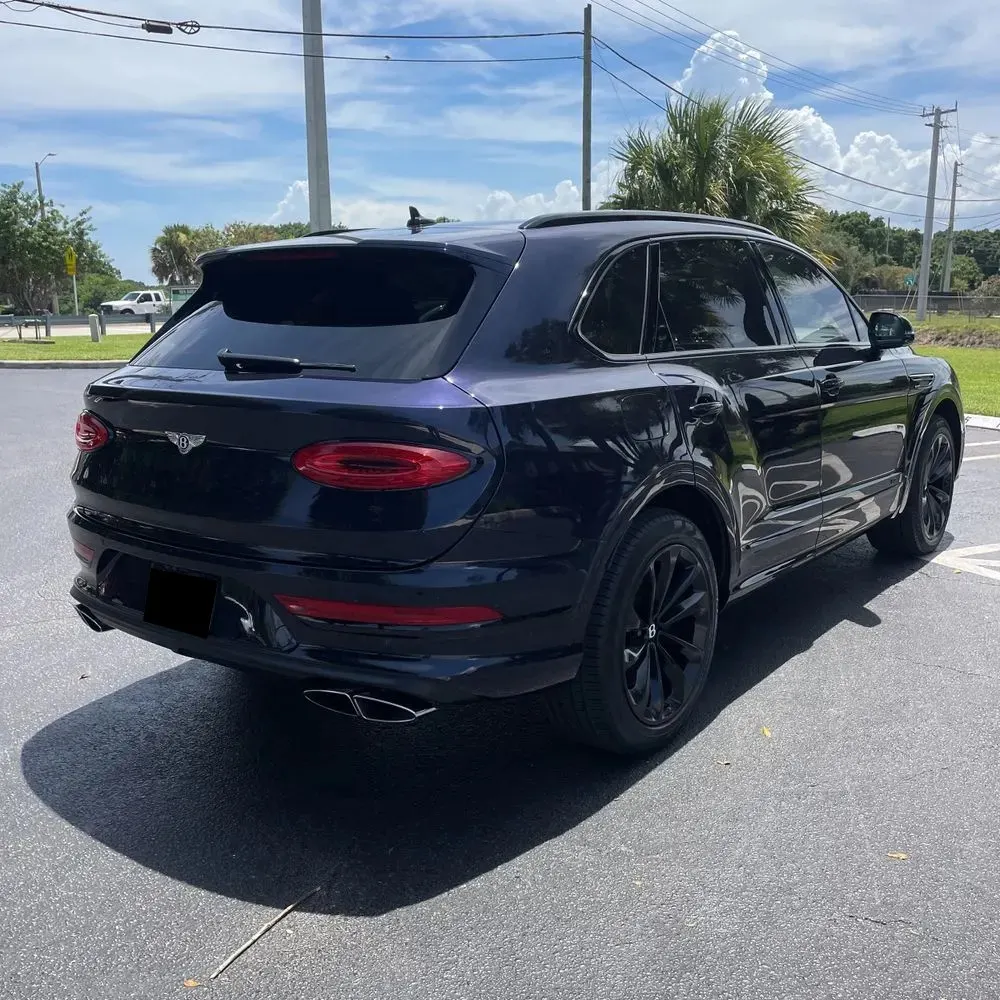 2022 Bentley Bentayga V8
