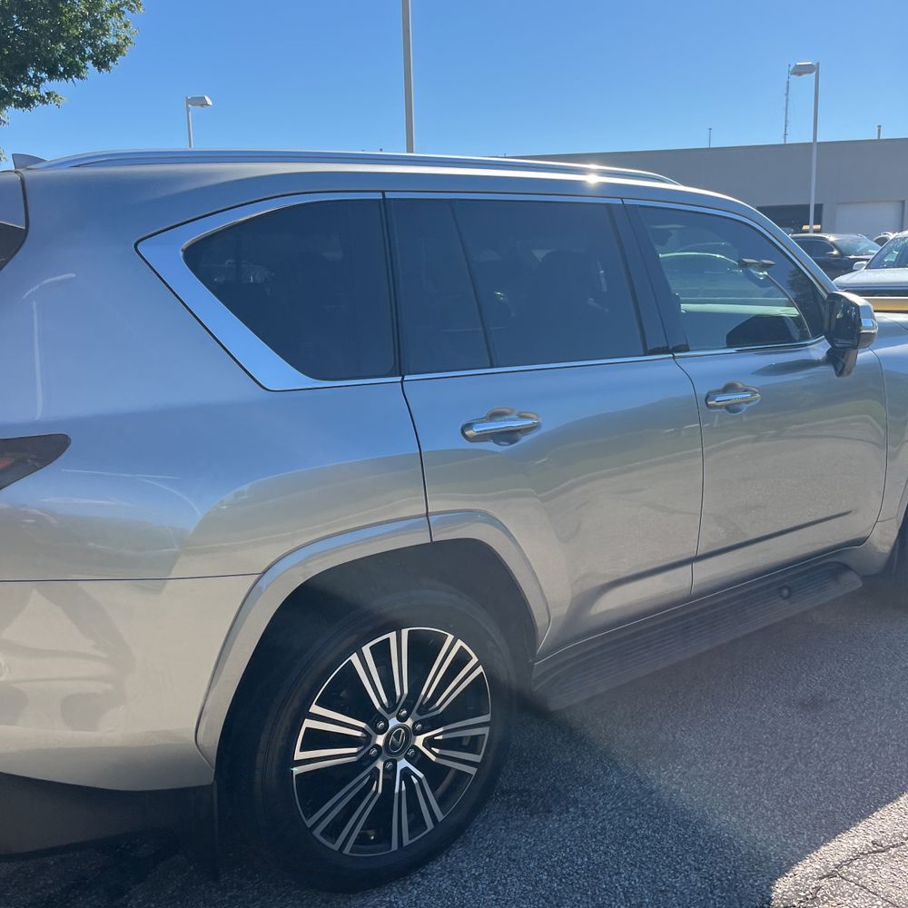 2024 Lexus LX 600 Luxury