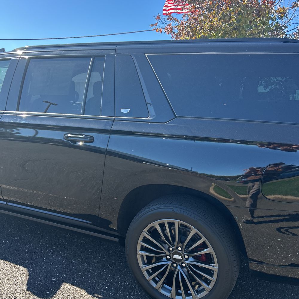 2024 Cadillac Escalade-V ESV Base