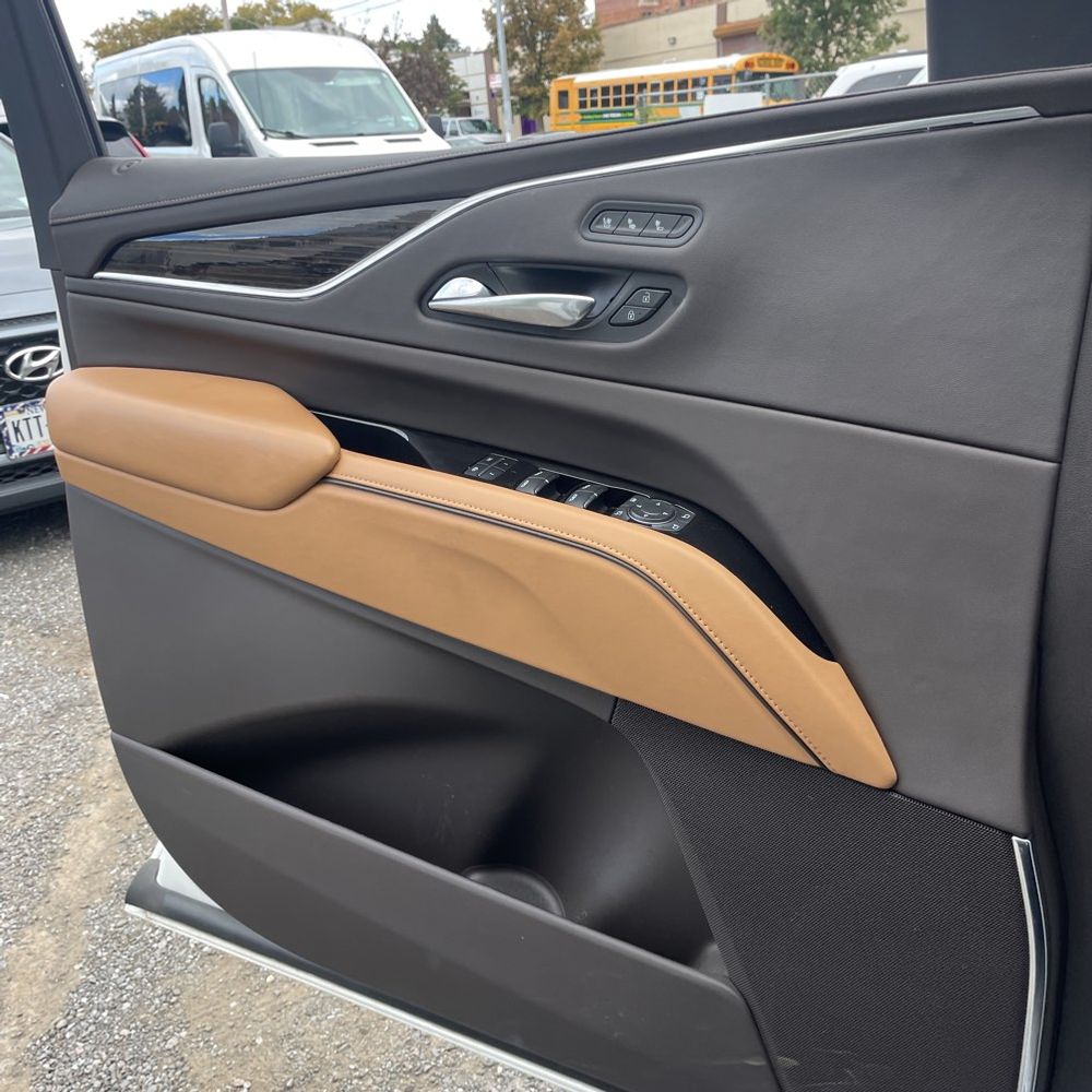 2021 Cadillac Escalade ESV Sport