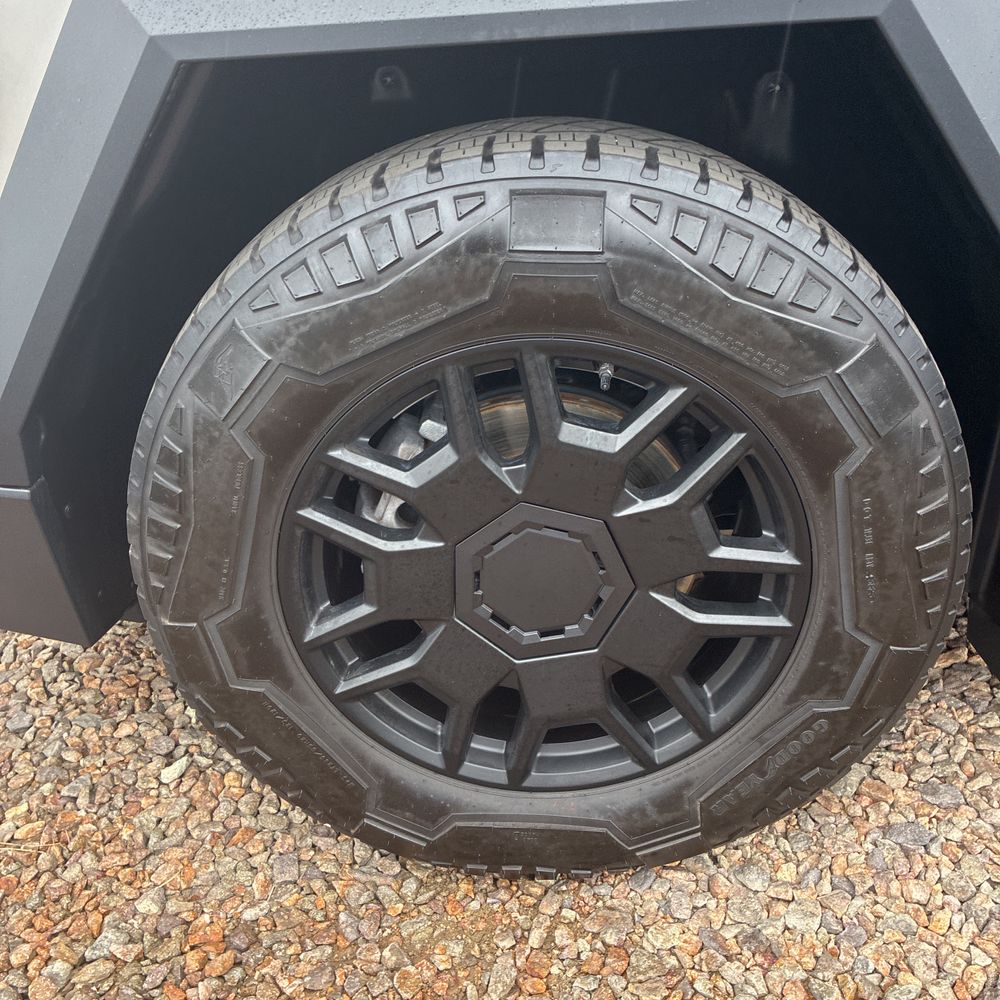 2024 Tesla Cybertruck Base