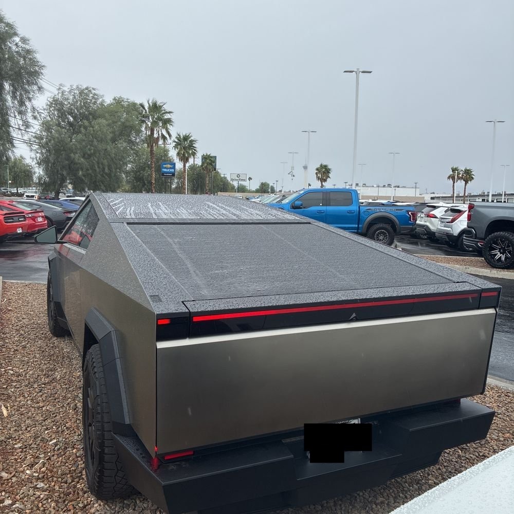 2024 Tesla Cybertruck Base