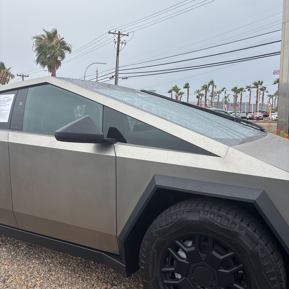 2024 Tesla Cybertruck Base