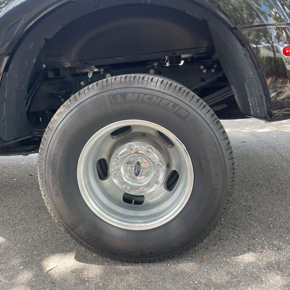 2023 Ford F-350 Super Duty Platinum