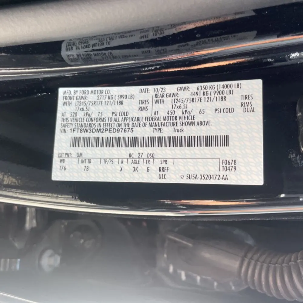 2023 Ford F-350 Super Duty Platinum