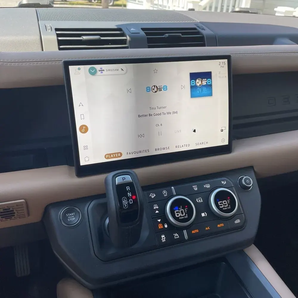 2025 Land Rover Defender 110 X-Dyn SE P400