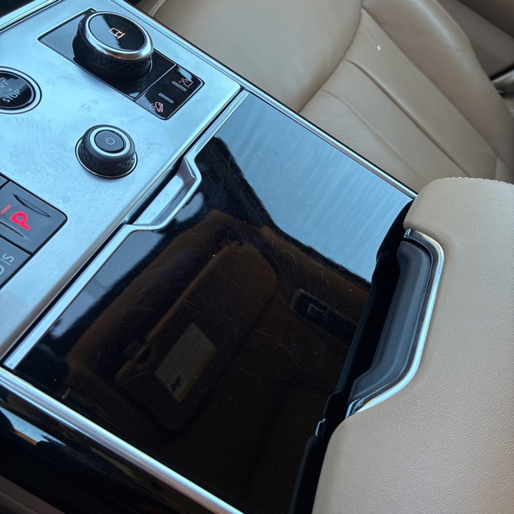 2023 Land Rover Range Rover P530 SE LWB