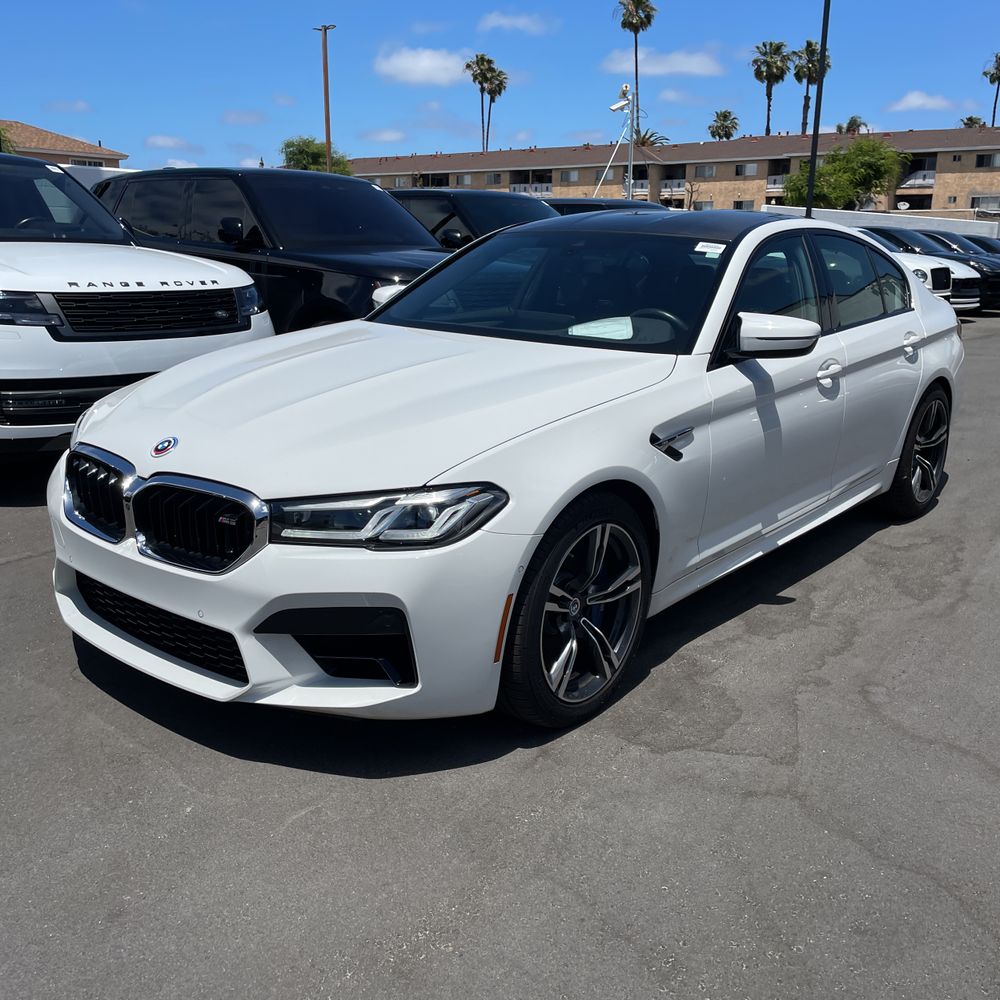 2023 BMW M5