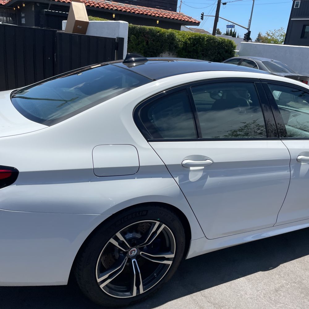 2023 BMW M5