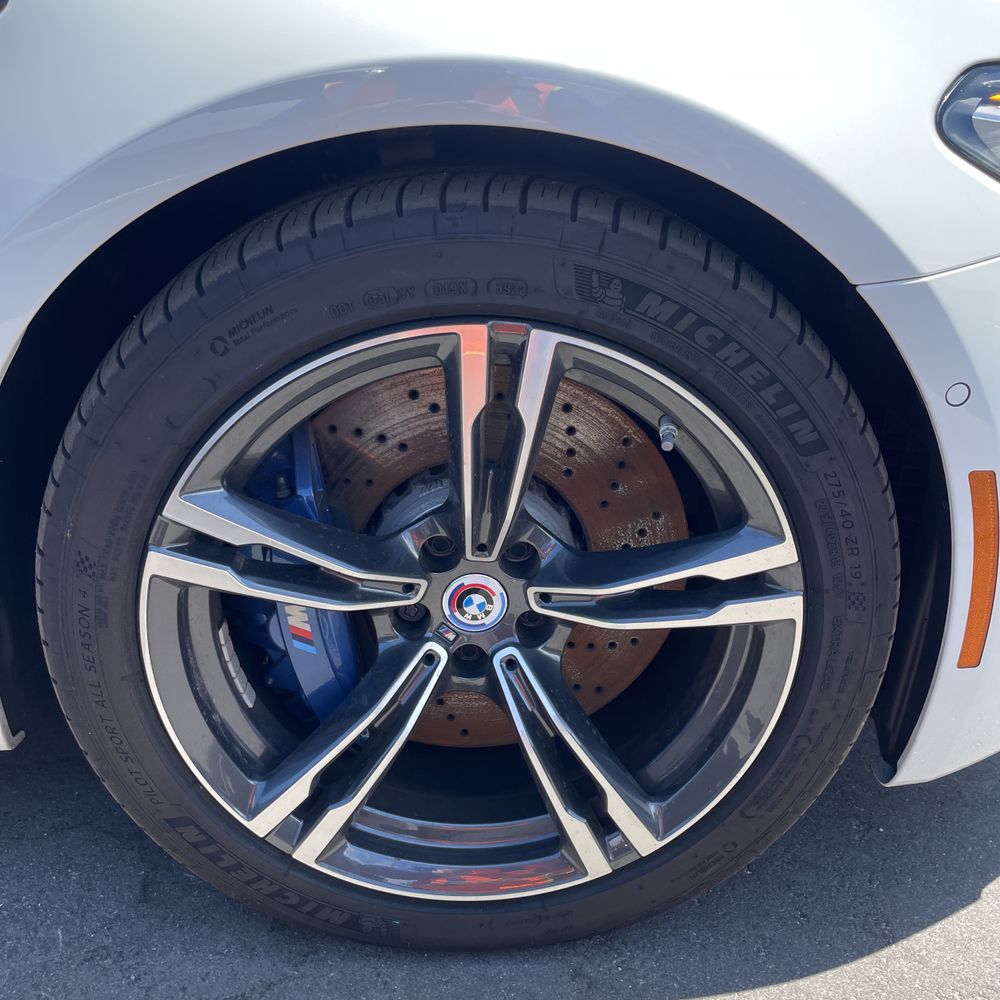2023 BMW M5