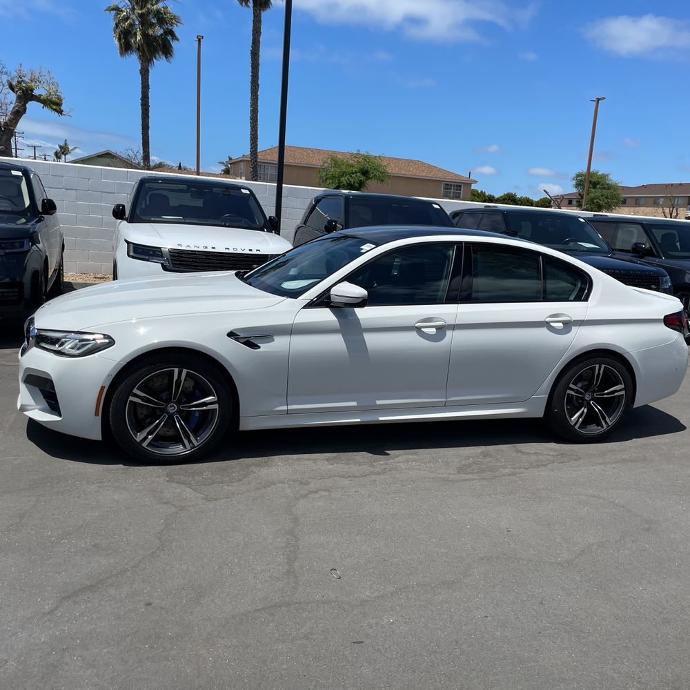 2023 BMW M5