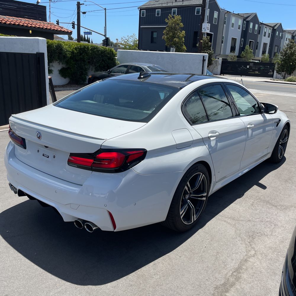 2023 BMW M5