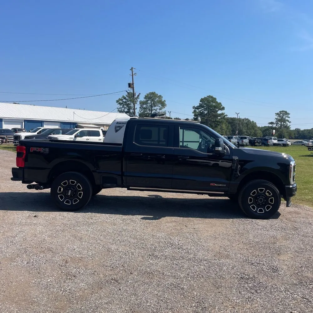 2025 Ford F-250 Super Duty Platinum