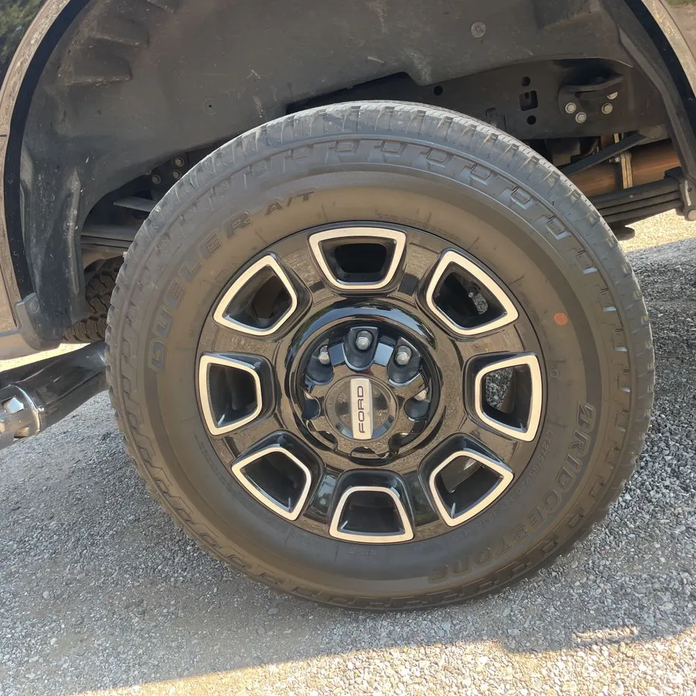 2025 Ford F-250 Super Duty Platinum