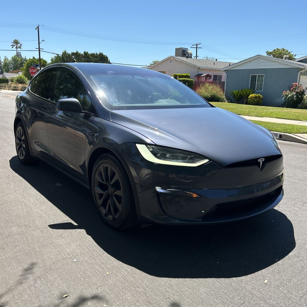 2022 Tesla Model X Plaid