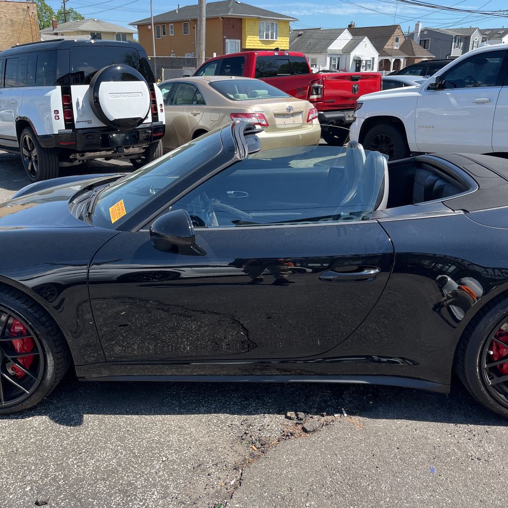 2019 Porsche 911 Carrera 4 GTS