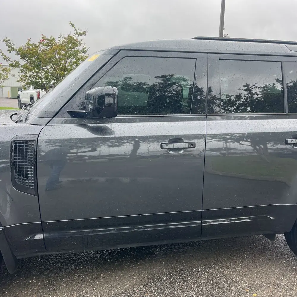 2022 Land Rover Defender 110 X-Dynamic SE
