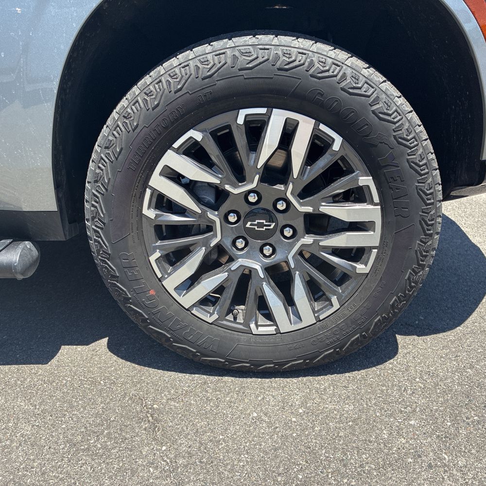 2025 Chevrolet Suburban Z71