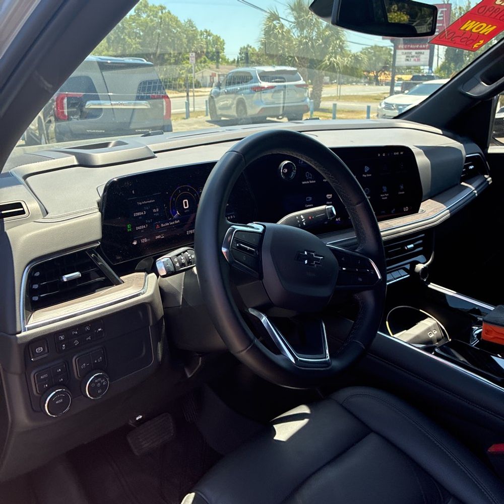 2025 Chevrolet Suburban Z71