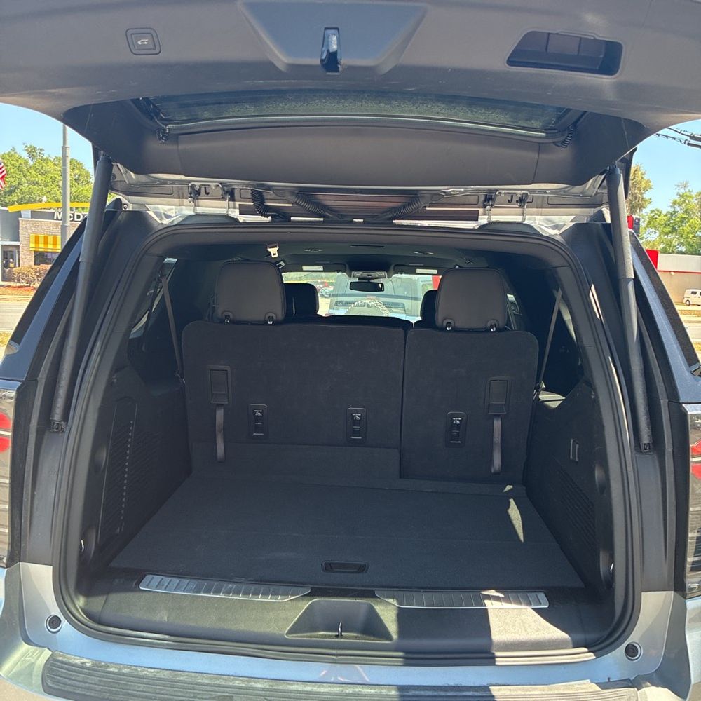 2025 Chevrolet Suburban Z71