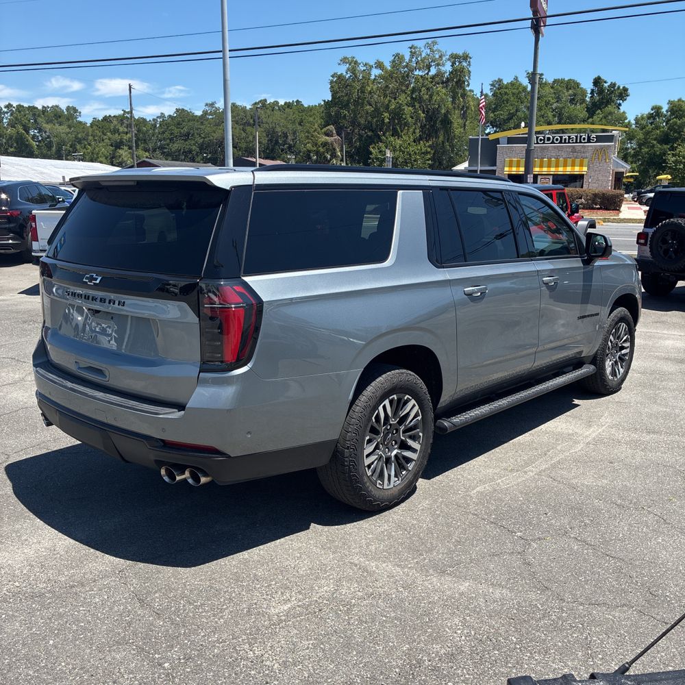 2025 Chevrolet Suburban Z71
