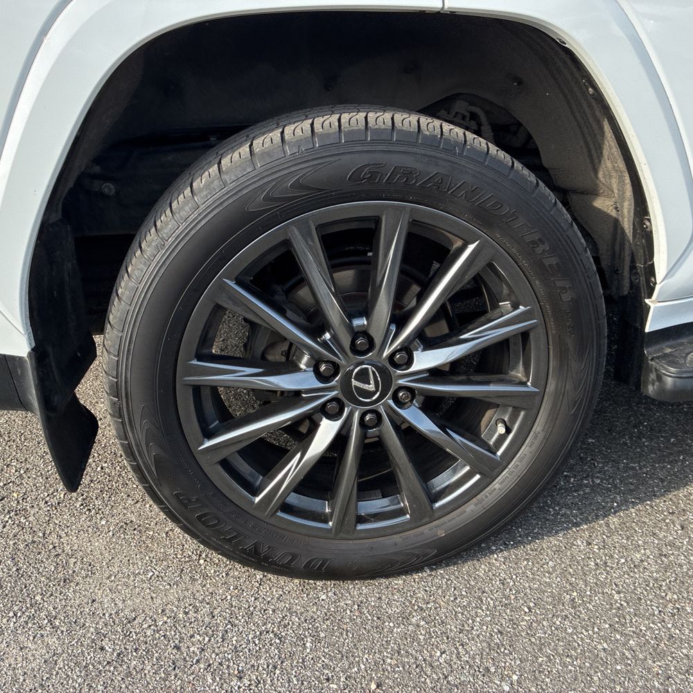 2024 Lexus LX 600 F SPORT Handling