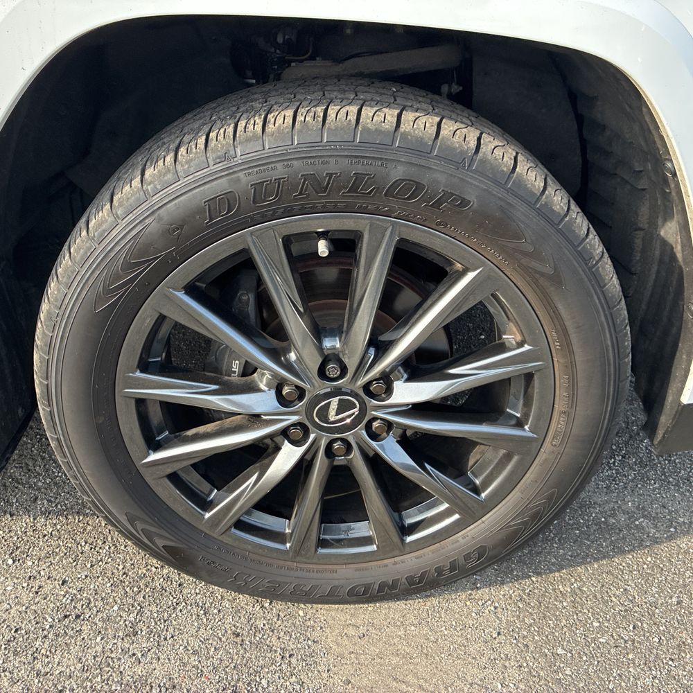 2024 Lexus LX 600 F SPORT Handling