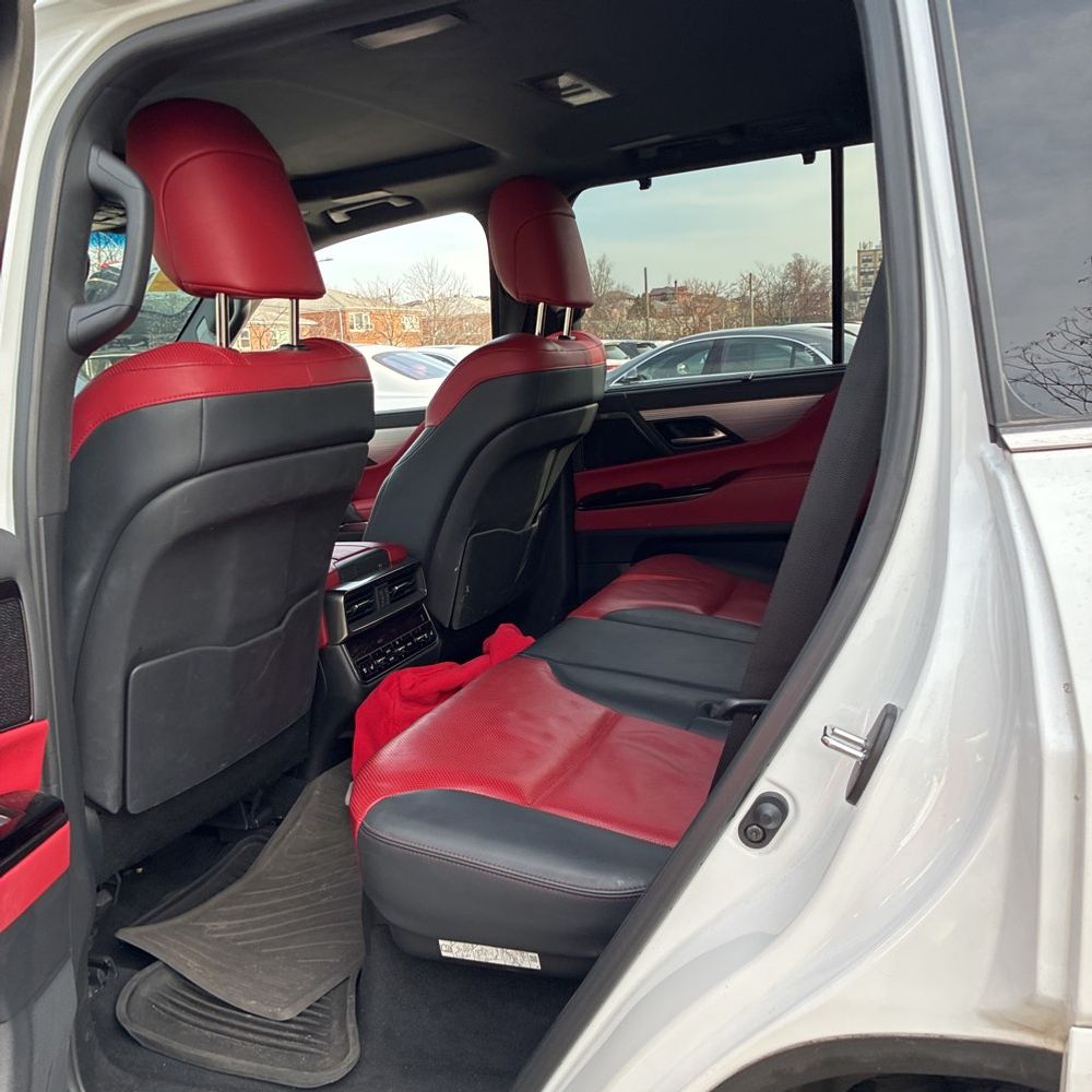 2024 Lexus LX 600 F SPORT Handling