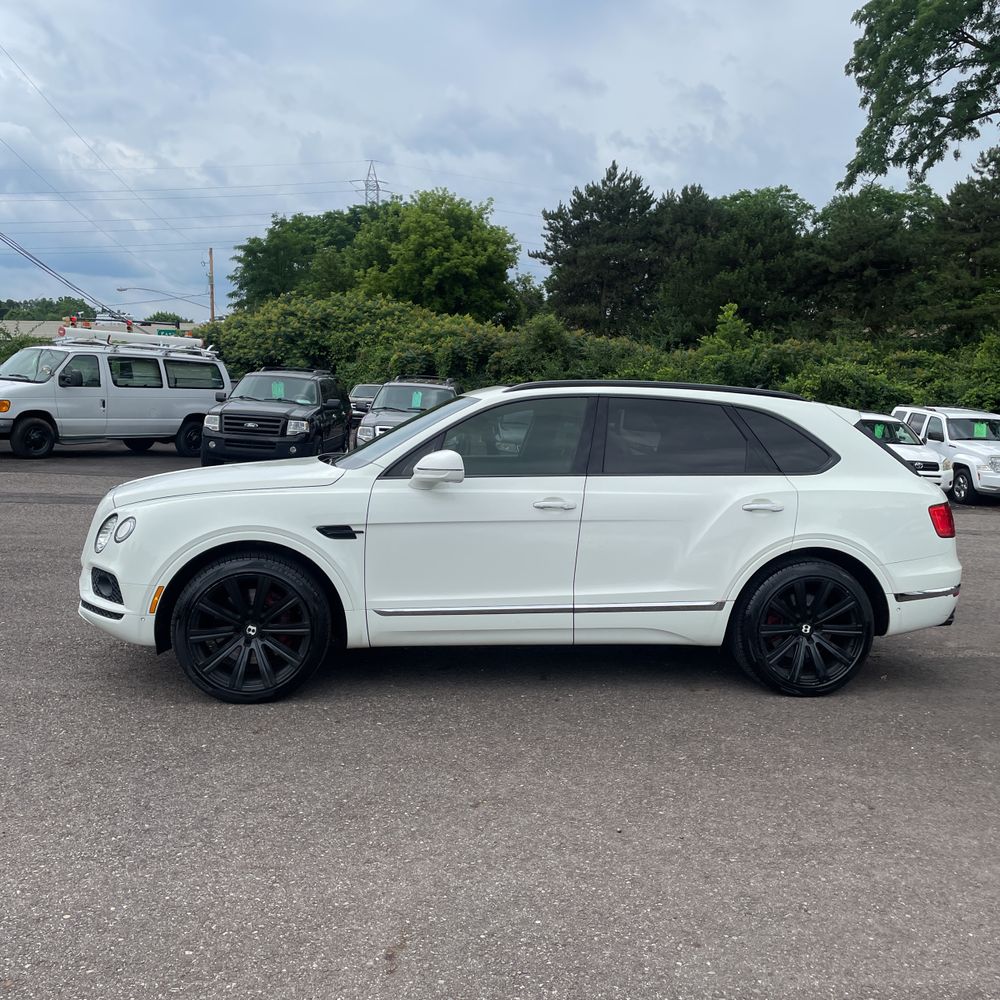 2017 Bentley Bentayga Base