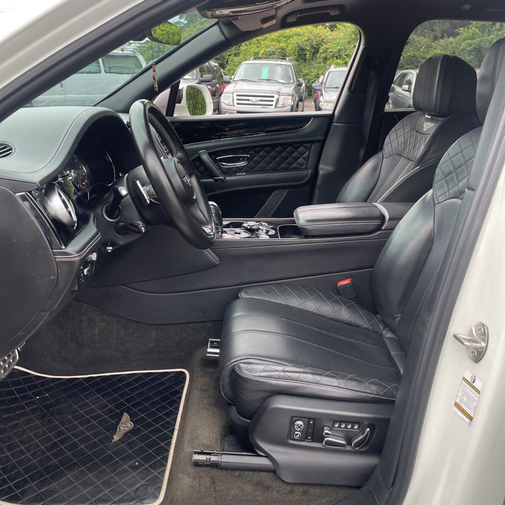 2017 Bentley Bentayga Base