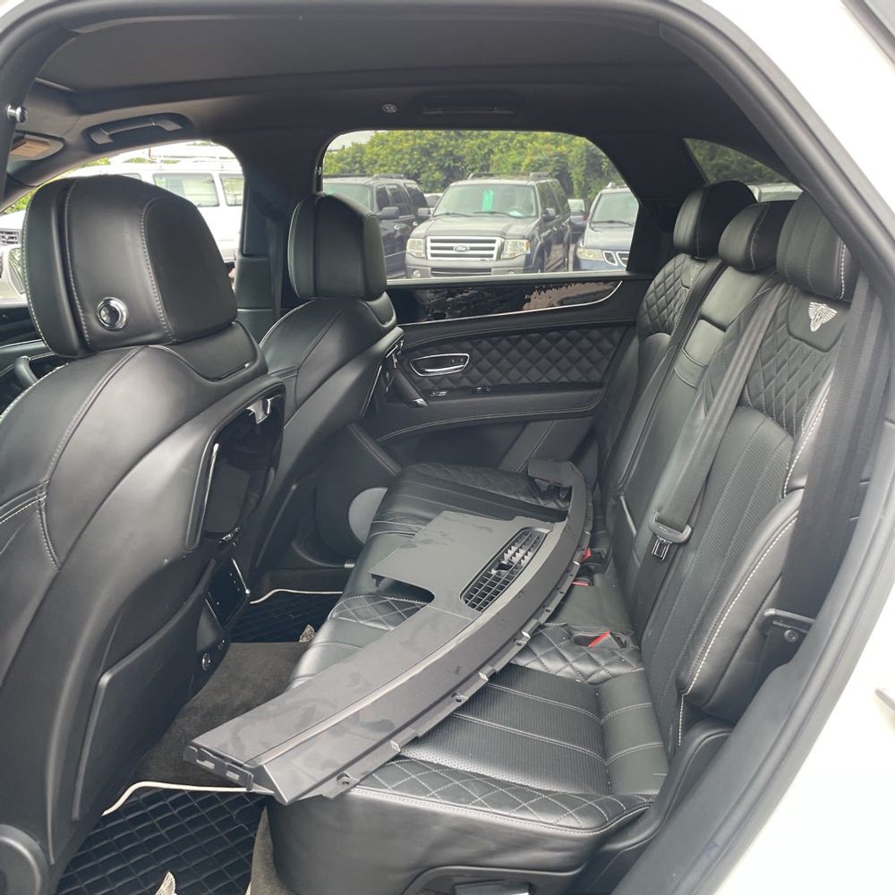 2017 Bentley Bentayga Base