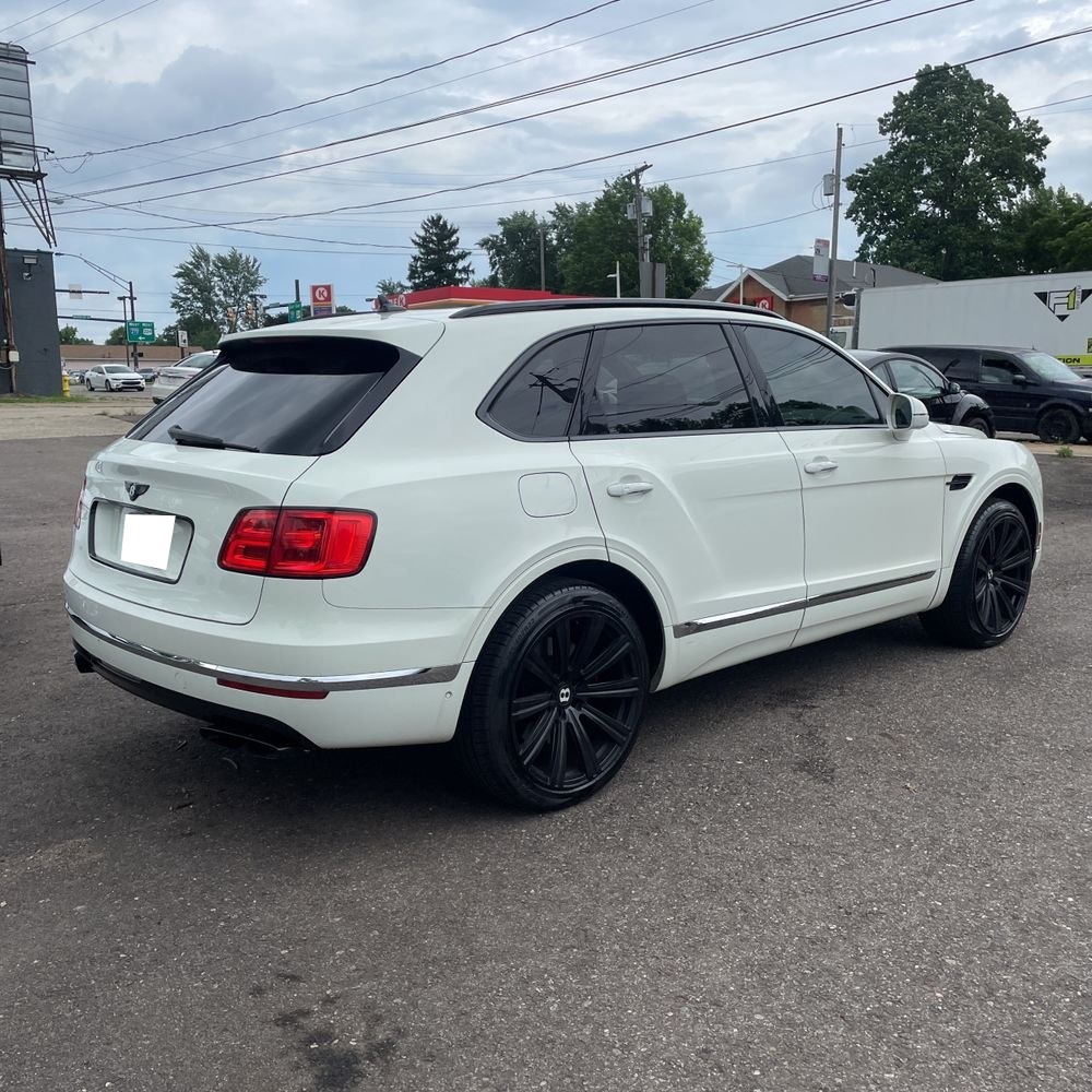 2017 Bentley Bentayga Base