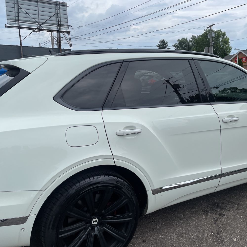 2017 Bentley Bentayga Base