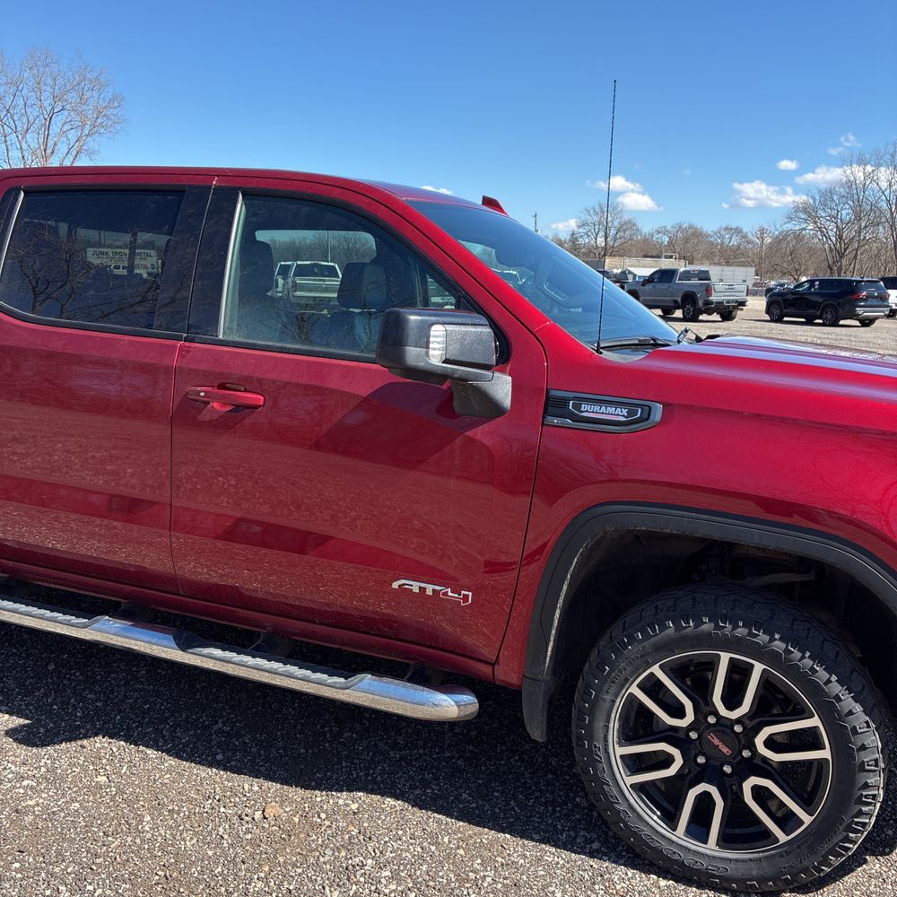 2023 GMC Sierra 1500 AT4
